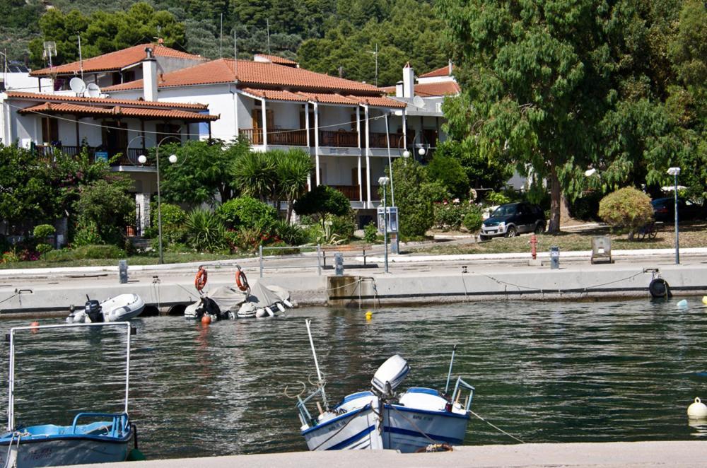 Mira Mare Apartment Neo Klima Exterior foto